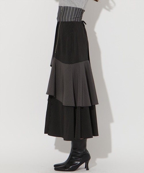 AND COUTURE（アンドクチュール）の「ストライプパッチワークスカート（スカート・レディース・ブラック系その他/ブルー系その他・MEDIUM/SMALL）」の7枚目の写真