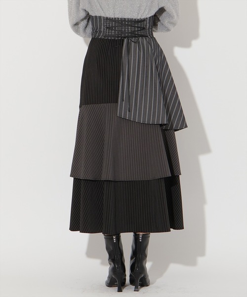 AND COUTURE（アンドクチュール）の「ストライプパッチワークスカート（スカート・レディース・ブラック系その他/ブルー系その他・MEDIUM/SMALL）」の8枚目の写真