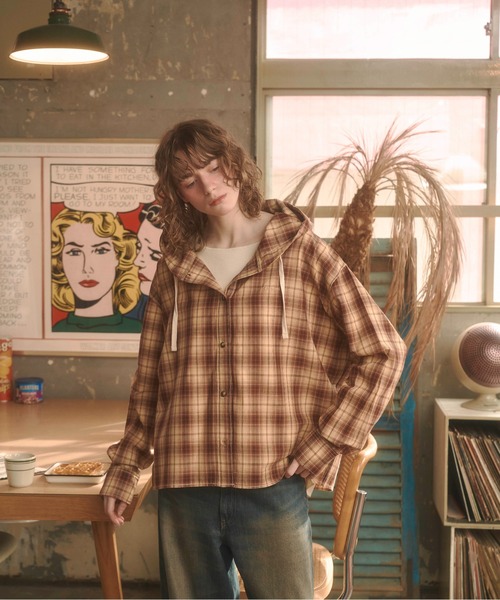 Zooodle（ズードル）の「Checkered hoodie shirt - チェックフーディーシャツ -（シャツ/ブラウス・メンズ・ベージュ/ブルー・MEDIUM/LARGE）」の14枚目の写真