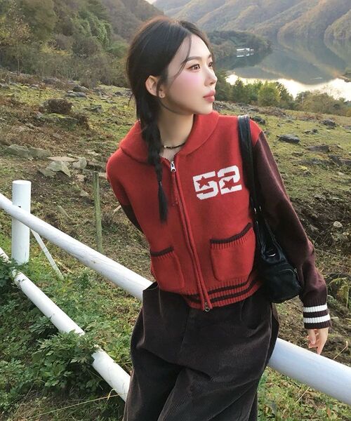 AMESWORLDWIDE(アメスワールドワイド)の「CROP COWICHAN CARDIGAN RED(カーディガン/ボレロ・レディース・その他・FREE)」の2枚目の写真