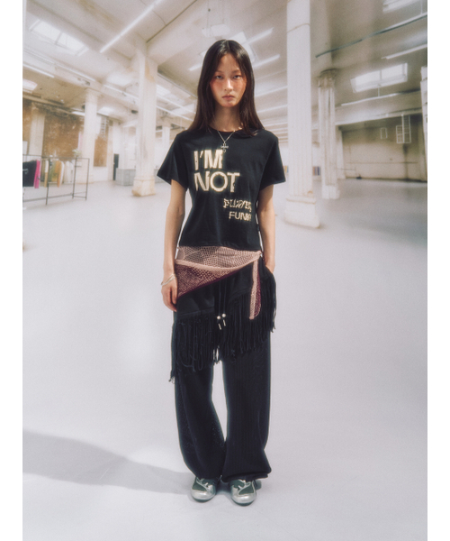 SOMSOC(ソムソック)の「PUNKY SLOGAN CROP TOP_BLACK(Tシャツ/カットソー・レディース・その他・FREE)」の3枚目の写真