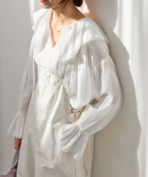 IENA（イエナ）の「フリルピンタックブラウス（シャツ/ブラウス・レディース・ホワイト/イエロー・FREE）」の6枚目の写真