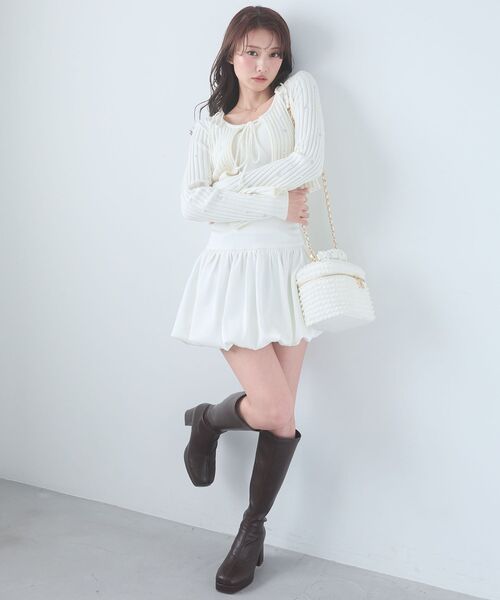 MAJESTIC LEGON(マジェスティックレゴン)の「キャミセットフラワー刺繍カーデ(カーディガン/ボレロ・レディース・グレー/ピンク/アイボリー/イエロー・MEDIUM)」の5枚目の写真