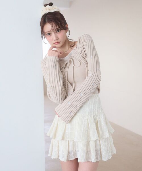 MAJESTIC LEGON(マジェスティックレゴン)の「キャミセットフラワー刺繍カーデ(カーディガン/ボレロ・レディース・グレー/ピンク/アイボリー/イエロー・MEDIUM)」の17枚目の写真