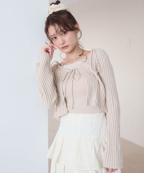 MAJESTIC LEGON(マジェスティックレゴン)の「キャミセットフラワー刺繍カーデ(カーディガン/ボレロ・レディース・グレー/ピンク/アイボリー/イエロー・MEDIUM)」の18枚目の写真