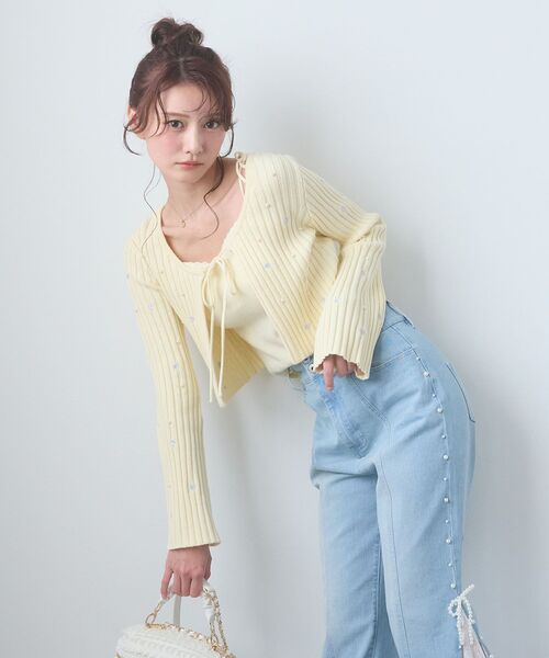 MAJESTIC LEGON(マジェスティックレゴン)の「キャミセットフラワー刺繍カーデ(カーディガン/ボレロ・レディース・グレー/ピンク/アイボリー/イエロー・MEDIUM)」の22枚目の写真