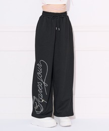 apres jour（アプレジュール）の「【セット着用可能】ラインストーンロゴスウェットパンツ（スウェットパンツ）」