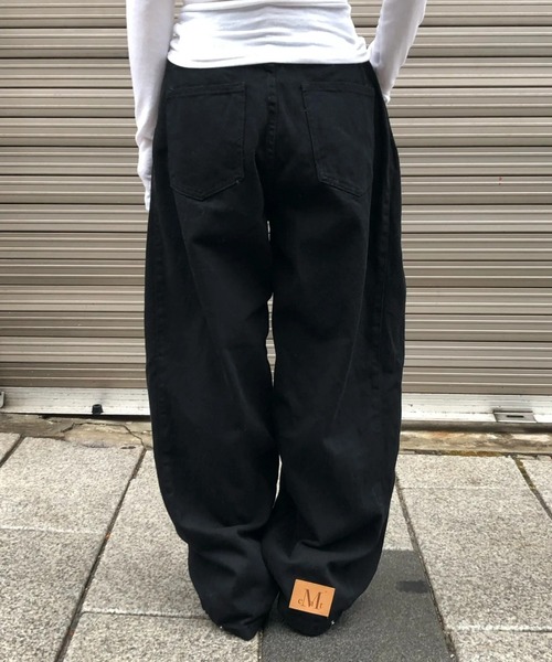 MUCENT(ムセント)の「【日本未発売/WEB限定】MUCENT(ムセント)/ユニセックス サイドピンタック スナップ ワイド コットン パンツ/ONEIL SIDE PINTUCK WIDE COTTON PANTS UNISEX(その他パンツ・レディース・ベージュ/ホワイト/ブラック・M/L)」の1枚目の写真