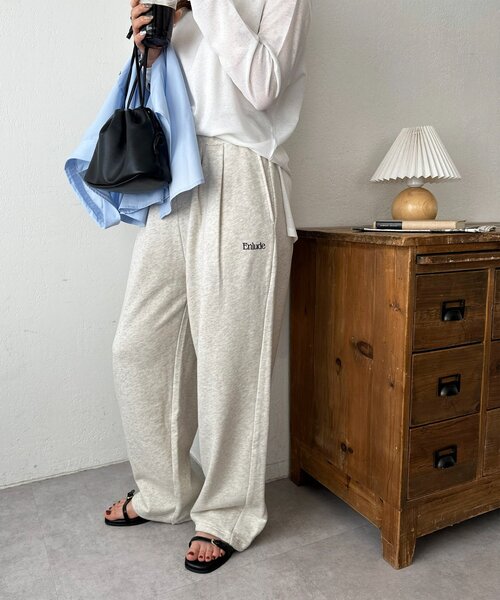 DISCOAT（ディスコート）の「【Enlude】ワンポイント刺繍バレルスウェットパンツ《ユニセックス》（スウェットパンツ・レディース・ブラウン/ライトグレー/ライトベージュ・LARGE/MEDIUM）」の19枚目の写真