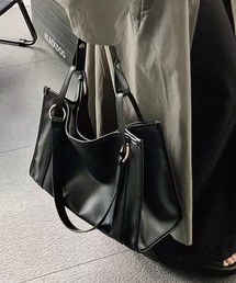 c.u.l | 大容量 A4収納 フェイクレザー ワンハンドルショルダーバッグ cula1418(ショルダーバッグ)