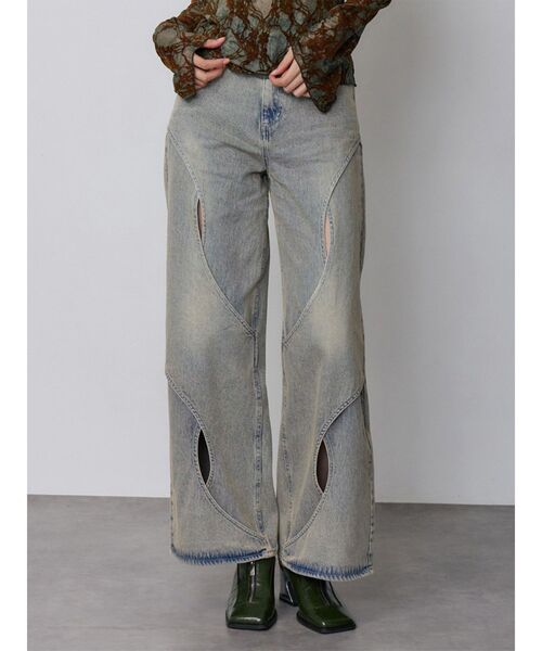 MURUA（ムルーア）の「カーブカットワークデニム（デニムパンツ・レディース・ブラック/ブルー・2/1）」の3枚目の写真