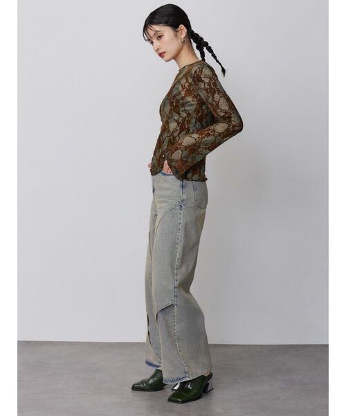 MURUA（ムルーア）の「カーブカットワークデニム（デニムパンツ・レディース・ブラック/ブルー・2/1）」の15枚目の写真