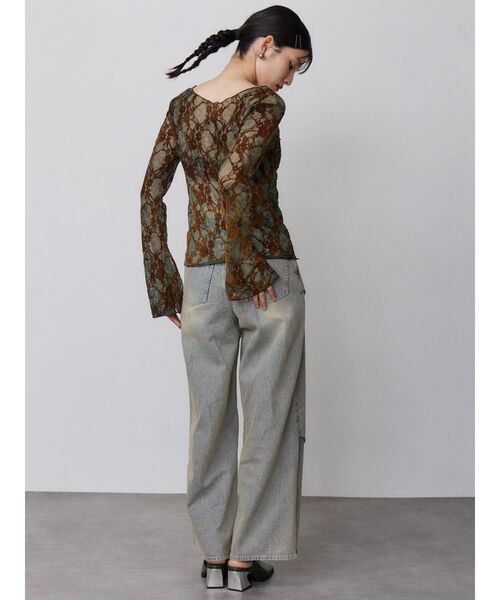 MURUA（ムルーア）の「カーブカットワークデニム（デニムパンツ・レディース・ブラック/ブルー・2/1）」の16枚目の写真