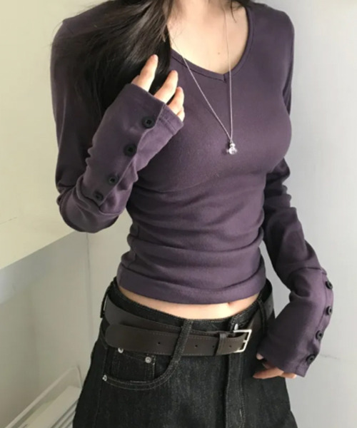 VIVID LADY（ビビッドレディー）の「Vネック ロングスリーブ Tシャツ（Tシャツ/カットソー・レディース・クリーム/グレー/ブラック/ブラウン/パープル・FREE）」の6枚目の写真