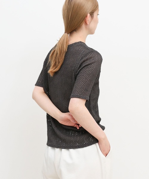 select MOCA(セレクトモカ)の「ストレッチ透かし編みデザインTシャツ(Tシャツ/カットソー・レディース・オフホワイト/チャコールグレー/ベージュ・FREE)」の22枚目の写真