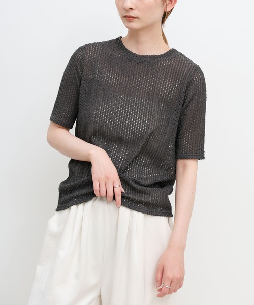select MOCA(セレクトモカ)の「ストレッチ透かし編みデザインTシャツ(Tシャツ/カットソー・レディース・オフホワイト/チャコールグレー/ベージュ・FREE)」の20枚目の写真