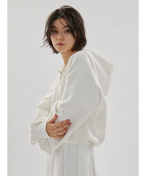 emmi（エミ）の「eco emmiロゴジップアップフーディー/UVカット（スウェット・レディース・ブラック/オフホワイト・F）」の18枚目の写真
