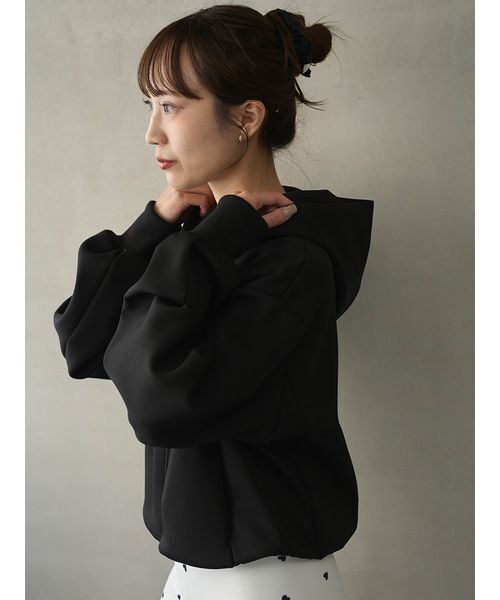 emmi（エミ）の「eco emmiロゴジップアップフーディー/UVカット（スウェット・レディース・ブラック/オフホワイト・F）」の5枚目の写真