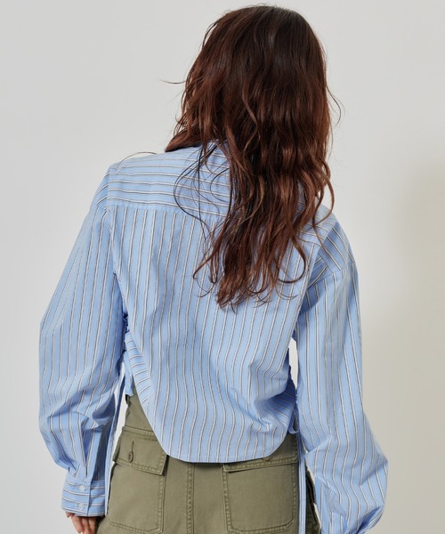 atmos pink（アトモスピンク）の「atmos pink Shirring Cropped Shirt / アトモスピンク シーリング クロップド シャツ（シャツ/ブラウス・レディース・ホワイト/サックスブルー・FREE）」の15枚目の写真