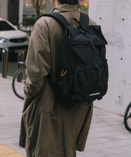 RAWROW（ロウロウ）の「ストリングロールトップバックパック773 [2色]（バックパック/リュック・レディース・ブラック/ブラックミックス・FREE）」の6枚目の写真
