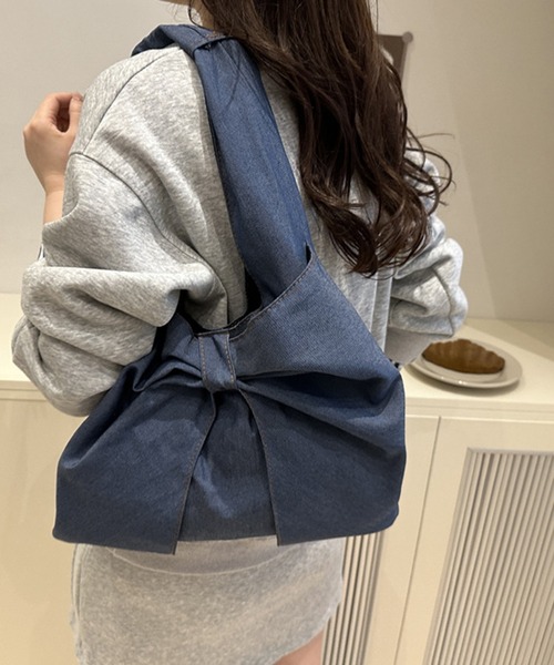 Nia（ニア）の「Nia(ニア)/BIGリボン付きデニムショルダーバック（ショルダーバッグ・レディース・ブルー/ライトブルー/ネイビー・FREE）」の2枚目の写真