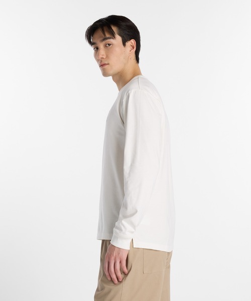 NEW BALANCE(ニューバランス)の「大谷翔平シグネチャーヘビーオンス長袖Tシャツ(Tシャツ/カットソー・メンズ・スミクロ/オフホワイト/サックスブルー・SMALL/MEDIUM/LARGE/X-LARGE/XX-LARGE/XXX-LARGE)」の4枚目の写真