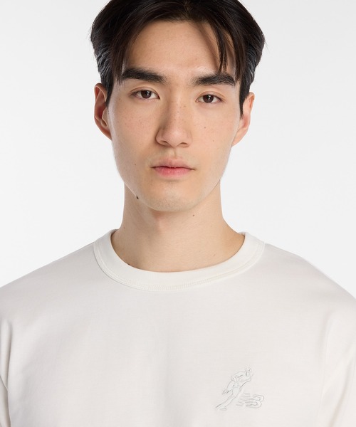 NEW BALANCE(ニューバランス)の「大谷翔平シグネチャーヘビーオンス長袖Tシャツ(Tシャツ/カットソー・メンズ・スミクロ/オフホワイト/サックスブルー・SMALL/MEDIUM/LARGE/X-LARGE/XX-LARGE/XXX-LARGE)」の6枚目の写真
