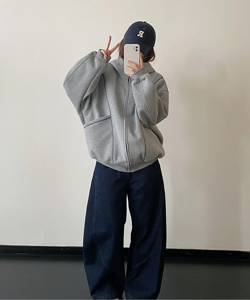AMAJI（アマジ）の「オーバーサイズジップパーカー（パーカー・レディース・ネイビー/グレー・X-LARGE/LARGE/MEDIUM/SMALL/XX-LARGE）」の5枚目の写真