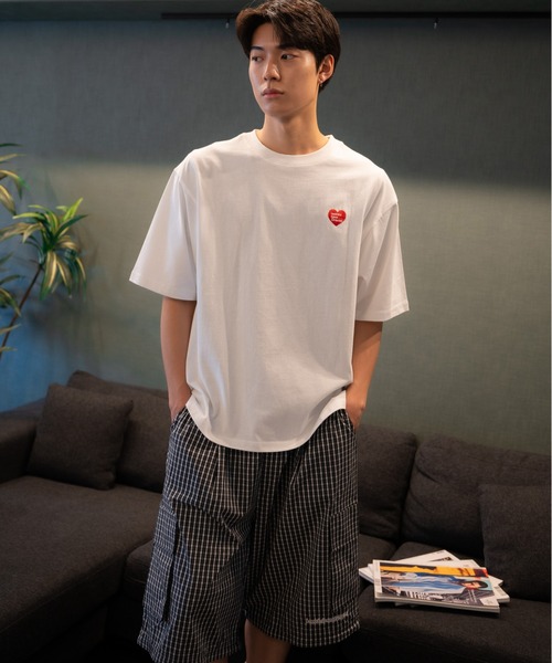 bashful base Oriental(バッシュフルベースオリエンタル)の「【bbO】マルチフェイスハートT(Tシャツ/カットソー・メンズ・ブラック/ホワイト/ライトグリーン・SMALL/MEDIUM/LARGE)」の4枚目の写真