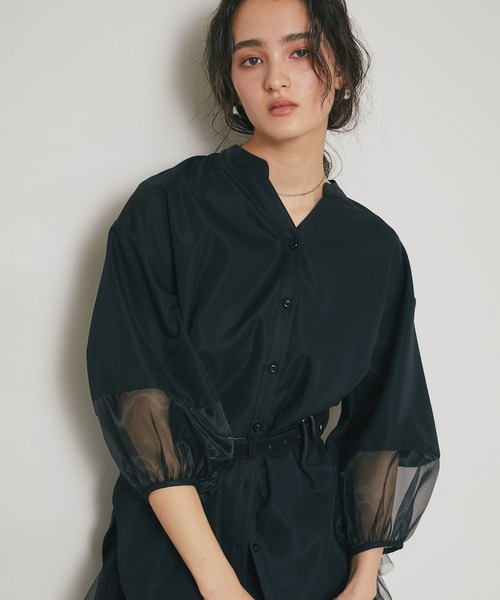 ARVELLIA(アルベリア)の「AIRY SLEELVE SHIRT(シャツ/ブラウス・レディース・ホワイト/ブラック・M)」の2枚目の写真