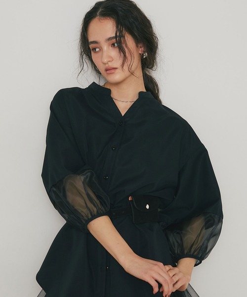 ARVELLIA(アルベリア)の「AIRY SLEELVE SHIRT(シャツ/ブラウス・レディース・ホワイト/ブラック・M)」の6枚目の写真