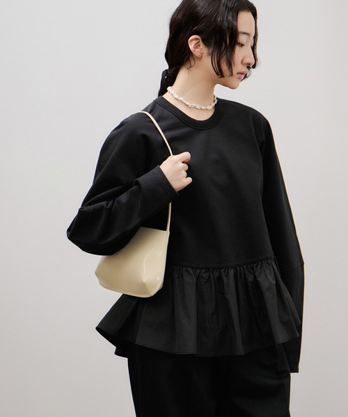 ADAM ET ROPE'（アダムエロペ）の「ラグランスリーブペプラムプルオーバー（Tシャツ/カットソー・レディース・オフホワイト/ブラック・FREE）」の2枚目の写真