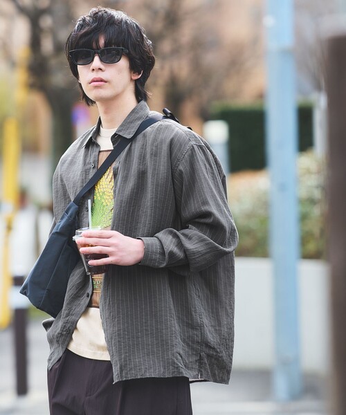 green label relaxing（グリーンレーベルリラクシング）の「フィブリル ストライプ柄 長袖 ボックス シャツ（シャツ/ブラウス・メンズ・ライトグレー/グレー系/モカ・XL/L/M/S）」の2枚目の写真