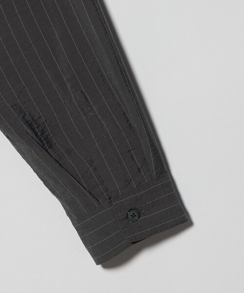 green label relaxing（グリーンレーベルリラクシング）の「フィブリル ストライプ柄 長袖 ボックス シャツ（シャツ/ブラウス・メンズ・ライトグレー/グレー系/モカ・XL/L/M/S）」の21枚目の写真