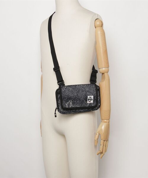 CHUMS（チャムス）の「チャムス CHUMS Recycle Wallet Shoulder Pouch（ショルダーバッグ・メンズ・その他・ONE SIZE）」の5枚目の写真