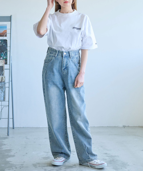 CONVERSE(コンバース)の「『CONVERSE/コンバース』クルーネック フライスバックグラフィック半袖Tシャツ(Tシャツ/カットソー・メンズ・ブラック系/ホワイト・L/M/LL)」の5枚目の写真