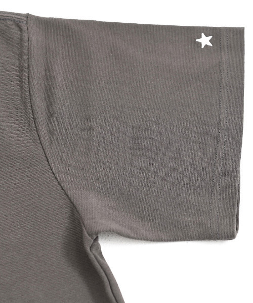 CONVERSE(コンバース)の「『CONVERSE/コンバース』クルーネック フライスバックグラフィック半袖Tシャツ(Tシャツ/カットソー・メンズ・ブラック系/ホワイト・L/M/LL)」の13枚目の写真