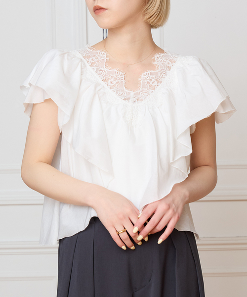 IENA LA BOUCLE（イエナラブークル）の「IENA LA BOUCLE レース Vネックブラウス（シャツ/ブラウス・レディース・ホワイト/ブラック・FREE）」の15枚目の写真