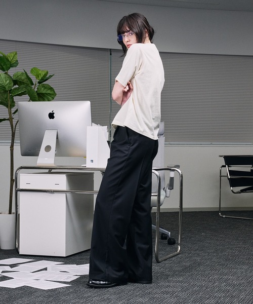 SELLE GLANT(セレグランテ)の「SEMI-WIDE STRAIGHT SLACKS PANTS / セミワイドストレートスラックスパンツ(スラックス・メンズ・ブラック/ダークグレー・SMALL/LARGE/MEDIUM)」の11枚目の写真