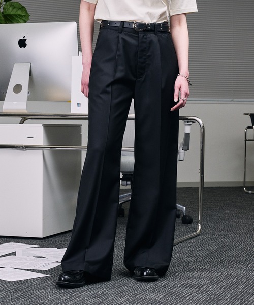 SELLE GLANT(セレグランテ)の「SEMI-WIDE STRAIGHT SLACKS PANTS / セミワイドストレートスラックスパンツ(スラックス・メンズ・ブラック/ダークグレー・SMALL/LARGE/MEDIUM)」の4枚目の写真