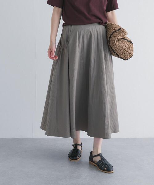 URBAN RESEARCH DOORS(アーバンリサーチドアーズ)の「撥水ポケットギャザースカート(スカート・レディース・ブラック/ライトカーキ・FREE)」の16枚目の写真