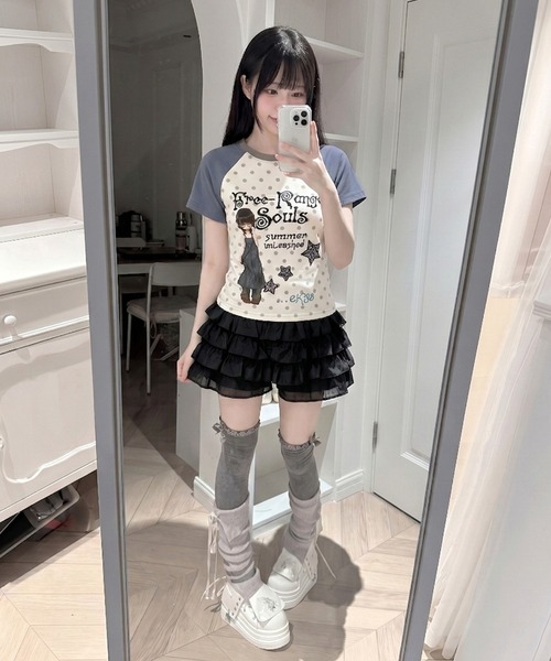 SPINNS(スピンズ)の「フリルティアードショートパンツ(その他パンツ・レディース・ホワイト/ブラック・ONESIZE)」の22枚目の写真