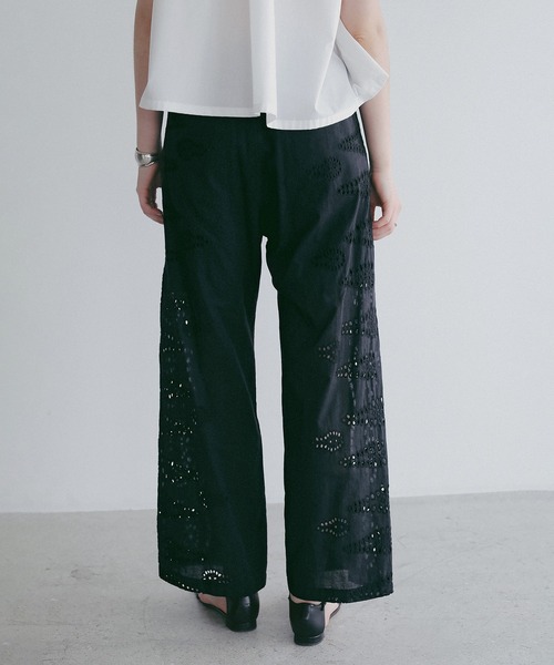 MANOF(マノフ)の「CUT WORK LACE PANTS(その他パンツ・レディース・ホワイト/ブラック・S/M)」の11枚目の写真