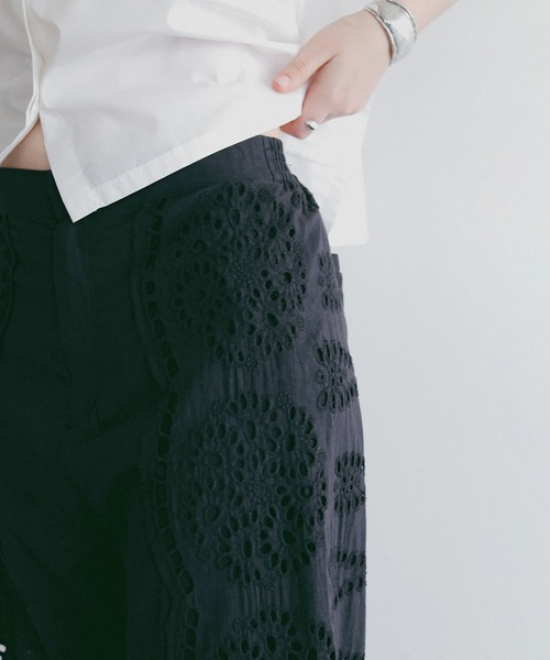 MANOF(マノフ)の「CUT WORK LACE PANTS(その他パンツ・レディース・ホワイト/ブラック・S/M)」の15枚目の写真