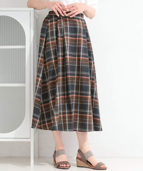 SHOO・LA・RUE(シューラルー)の「【S-LL/洗濯機可】1枚で華やか やわらかチェックフレアスカート(スカート・レディース・ダークブラウン系1/チャコールグレー・04/03/02/01)」の1枚目の写真