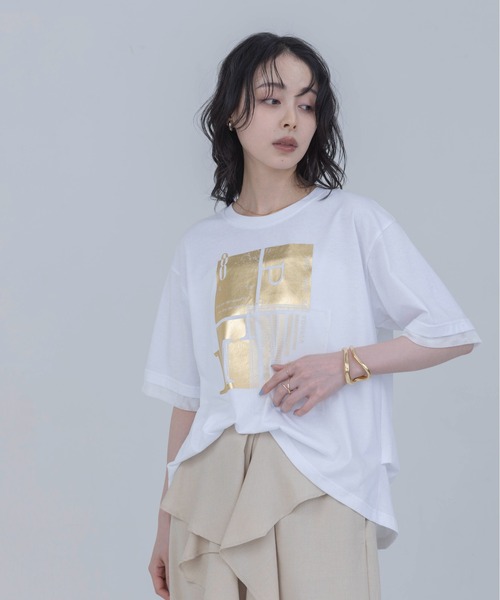 Eimee Law(エイミーロウ)の「箔プリント メッシュコンビネーションTシャツ(Tシャツ/カットソー・レディース・オフホワイト/ベージュ/ブラック・FREE)」の2枚目の写真