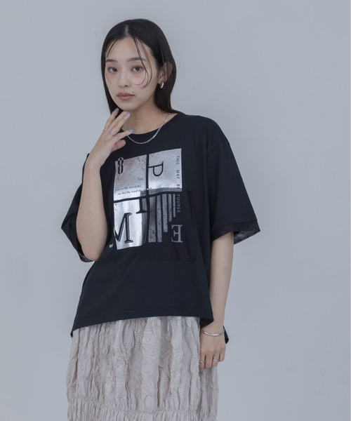 Eimee Law(エイミーロウ)の「箔プリント メッシュコンビネーションTシャツ(Tシャツ/カットソー・レディース・オフホワイト/ベージュ/ブラック・FREE)」の3枚目の写真