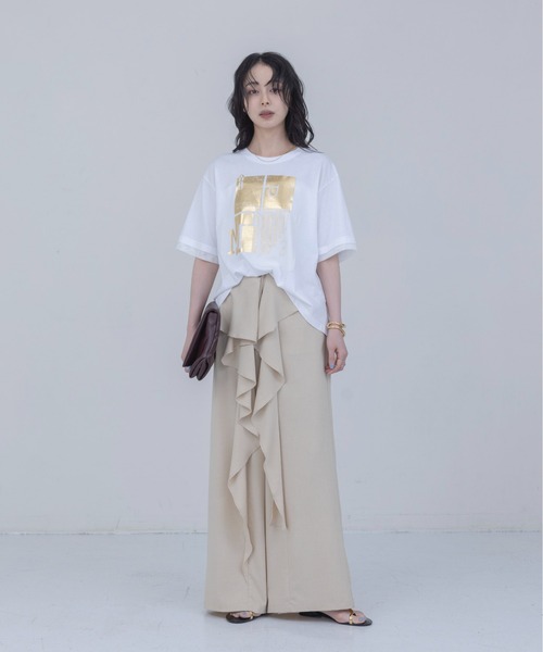 Eimee Law(エイミーロウ)の「箔プリント メッシュコンビネーションTシャツ(Tシャツ/カットソー・レディース・オフホワイト/ベージュ/ブラック・FREE)」の4枚目の写真