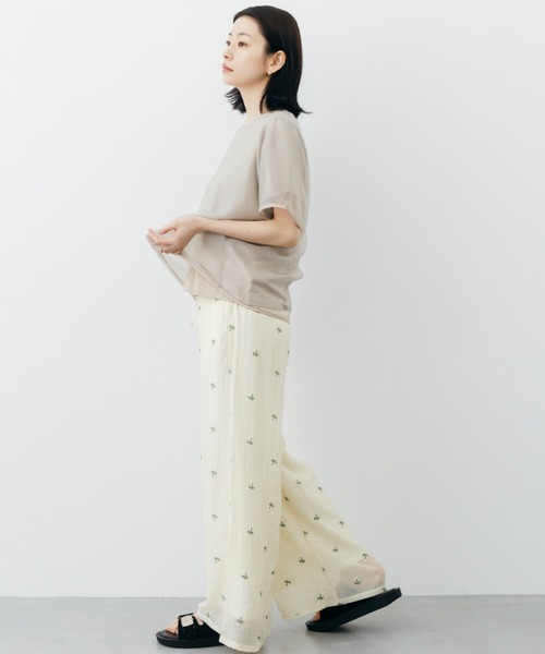 nenom（ネノム）の「[nenom/ネノム] 花柄刺繍 ワイドパンツ（その他パンツ・レディース・オフホワイト/チャコールグレー/ブラック・F）」の5枚目の写真