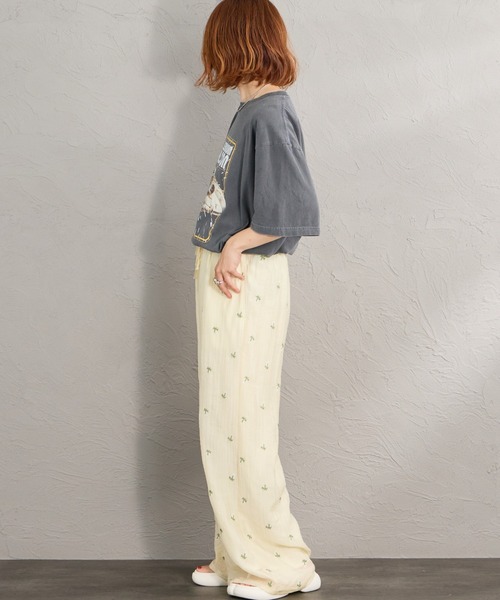 nenom（ネノム）の「[nenom/ネノム] 花柄刺繍 ワイドパンツ（その他パンツ・レディース・オフホワイト/チャコールグレー/ブラック・F）」の22枚目の写真